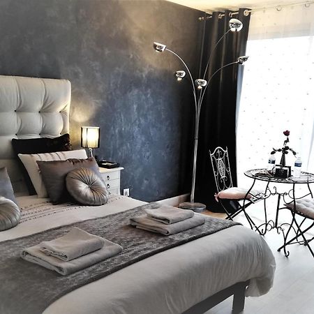Theize Chambres D'Hotes Luxe Et Serenite מראה חיצוני תמונה