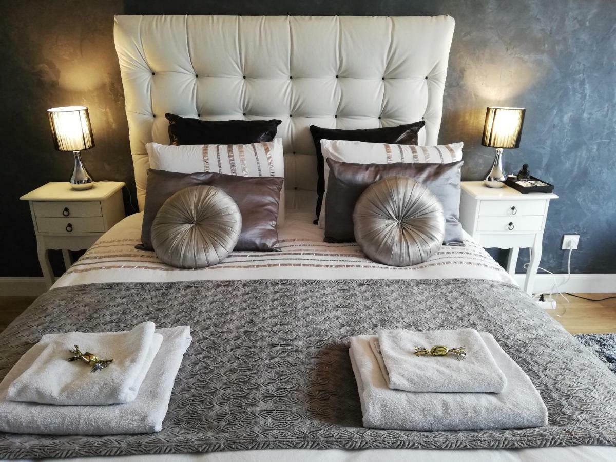 Theize Chambres D'Hotes Luxe Et Serenite מראה חיצוני תמונה