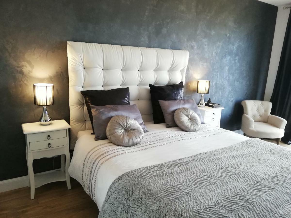 Theize Chambres D'Hotes Luxe Et Serenite מראה חיצוני תמונה