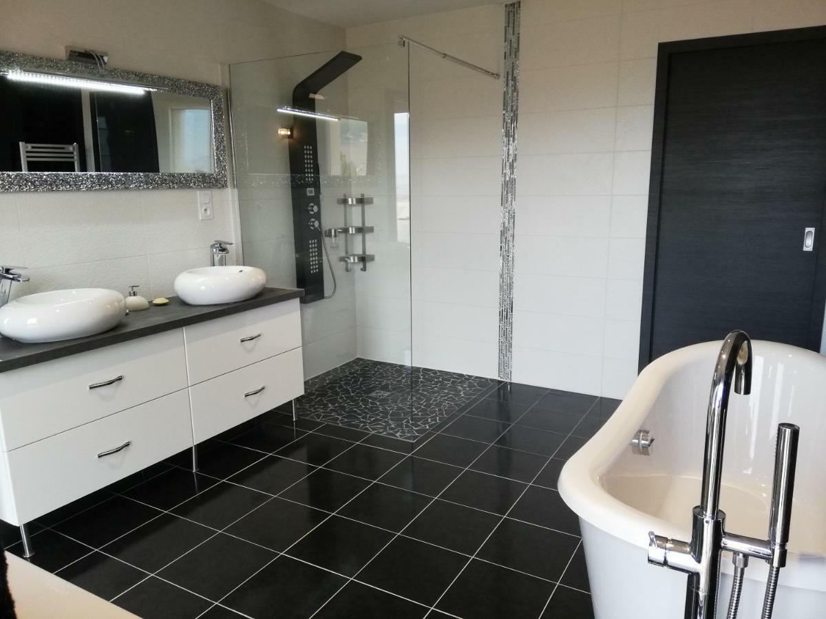Theize Chambres D'Hotes Luxe Et Serenite מראה חיצוני תמונה
